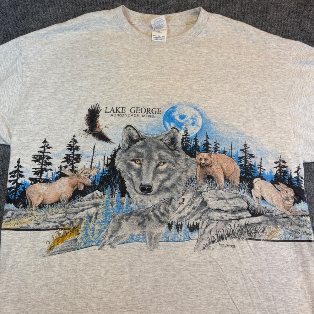 Vintage 90's Lake George Adirondack Wolf Bear Double Sided T-Shirt Mens XL Gray